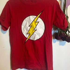 Red, sized small Flash DC graphic tee.